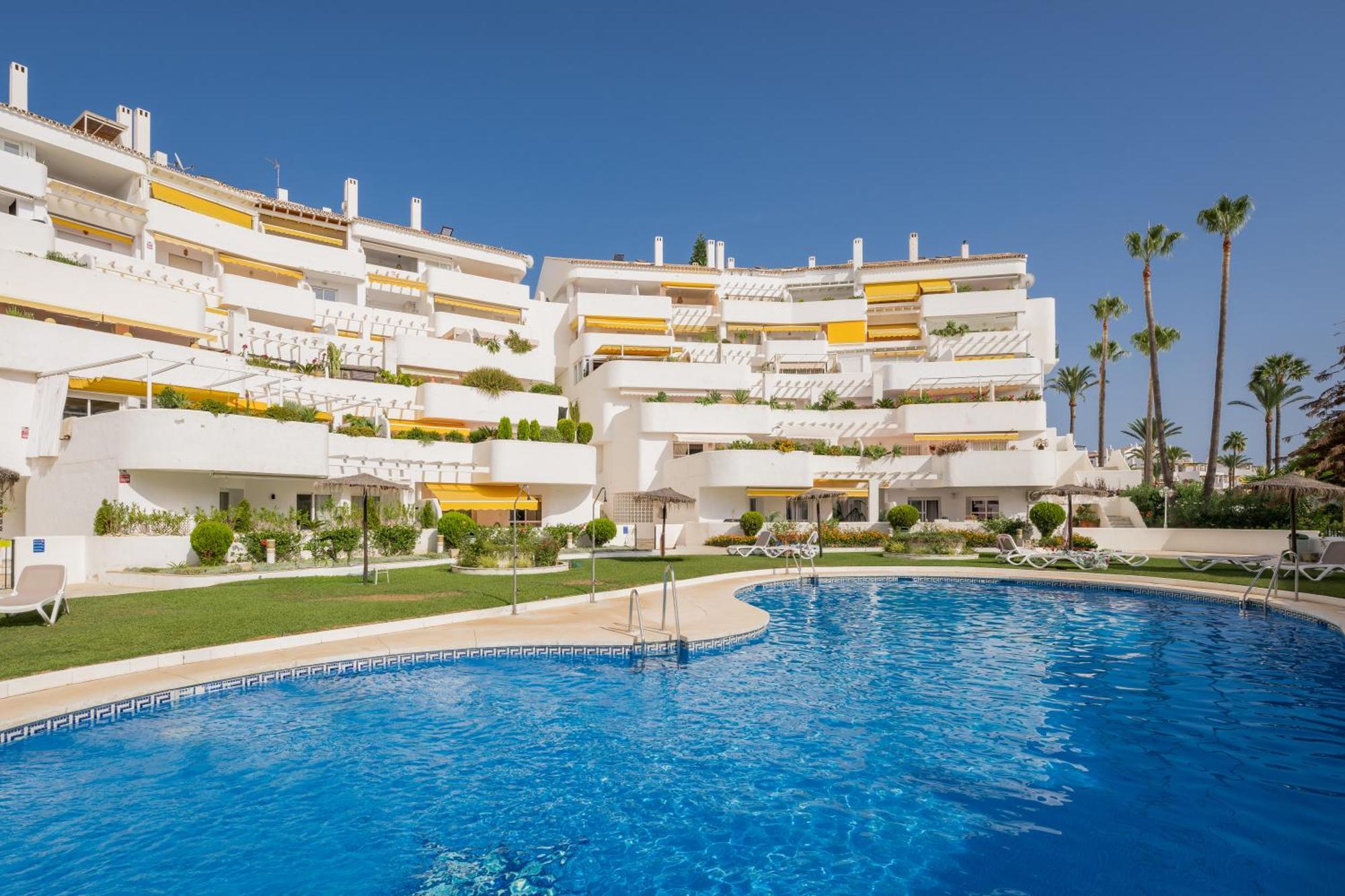 Apartment Luxury El Dorado Puerto Banus, Nueva Andalucia, 4 Bedrooms *