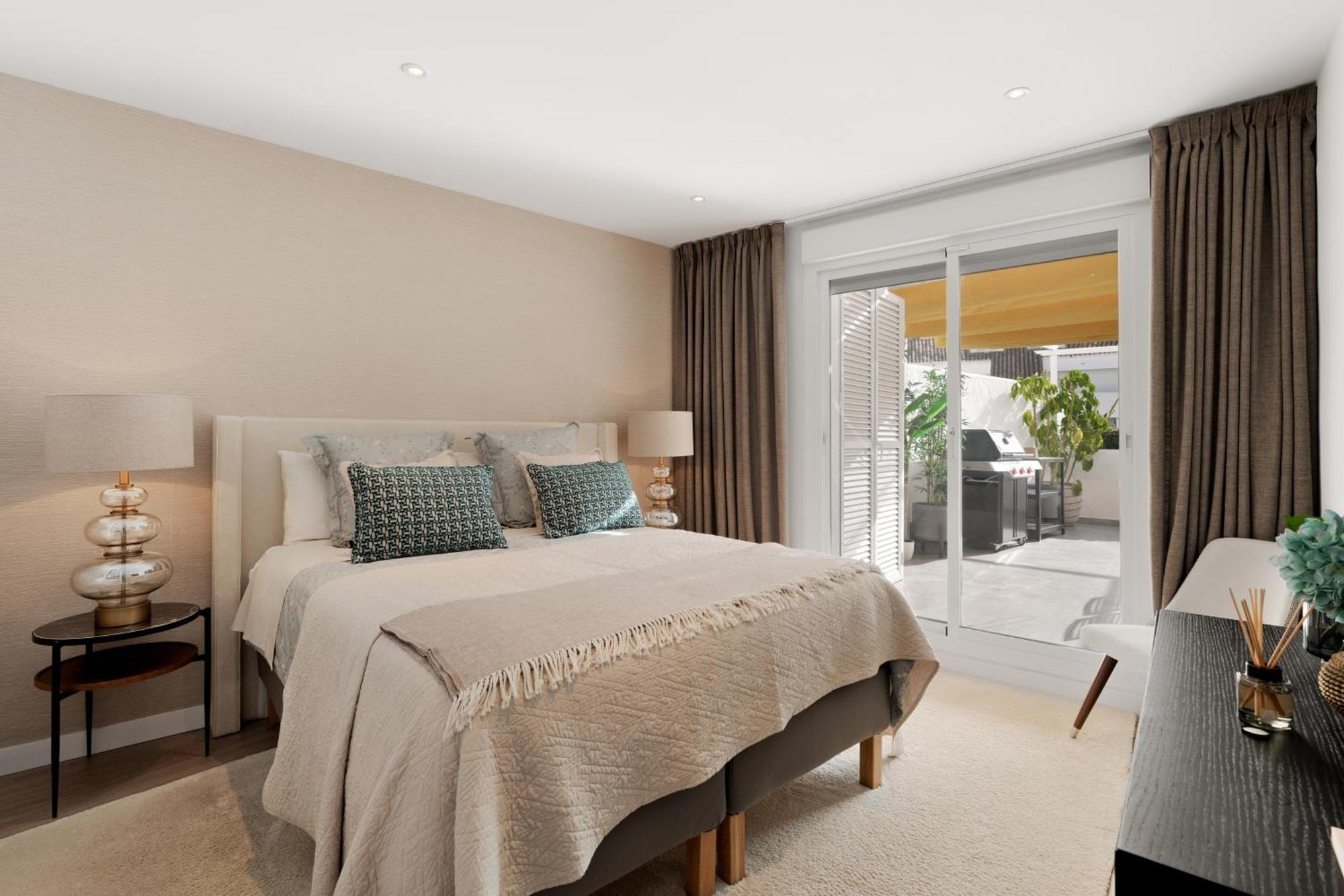 Luxury El Dorado Puerto Banus, Nueva Andalucia, 4 Bedrooms Apartment Marbella